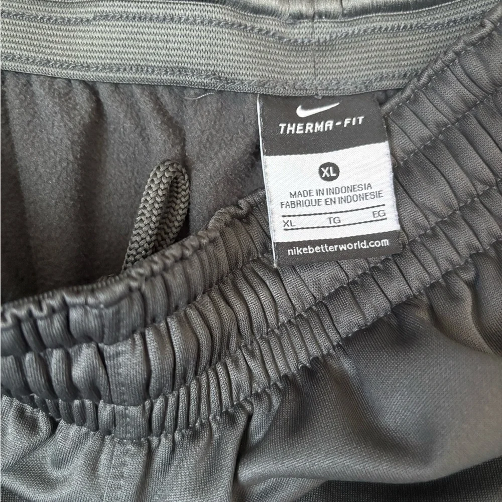 Nike Oregon Ducks Sweatpants - Picture 6 of 6
